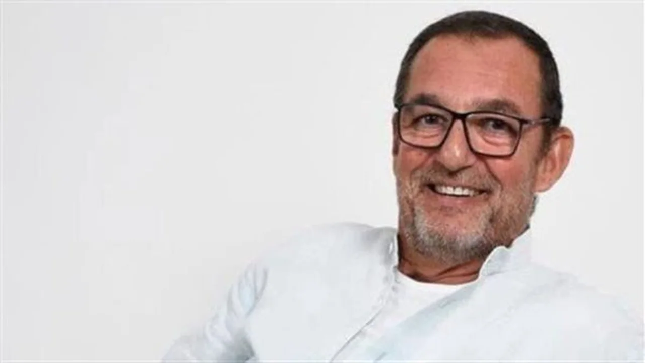 إلى جانب الشهرة.. تفاصيل عن أسرة الفنان الراحل محمد مرزبان وتاريخ دعمها له
